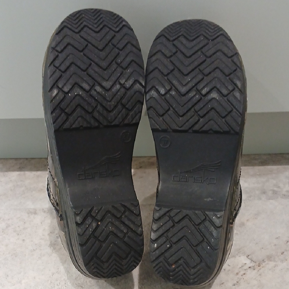 Dansko Green Snakeskin Print Clogs - Picture 6 of 6